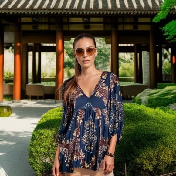 Women’s Top FREE PEOPLE Girl Talk Tunic Blue Paisley Balloon Sleeve Boho Blouse - Picture 1 of 9